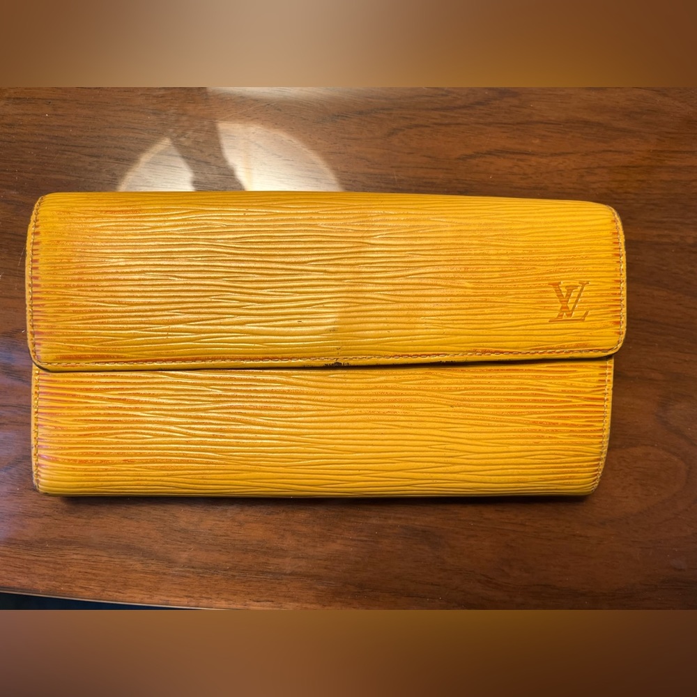 Louis Vuitton wallet Yellow Epi grain cowhide